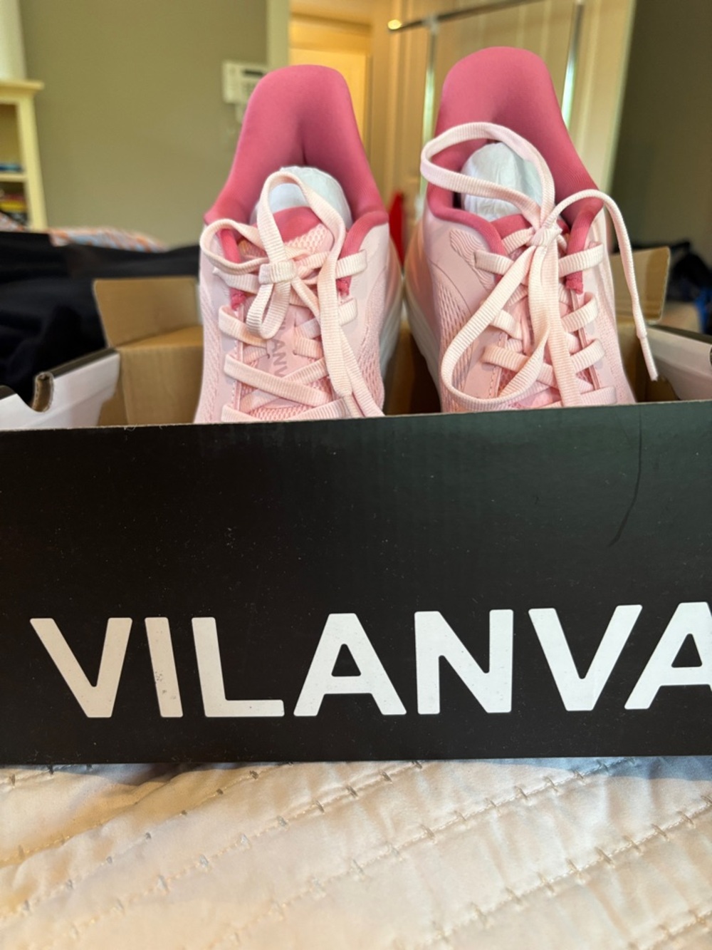 Vilanva Women's Pink Athletic Running Sneakers - Picture 3 of 7